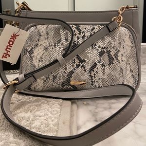 Grey snakeskin purse